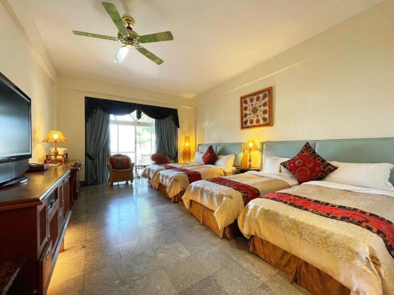 Swan Lake Villa Resort Nanvan Kültér fotó