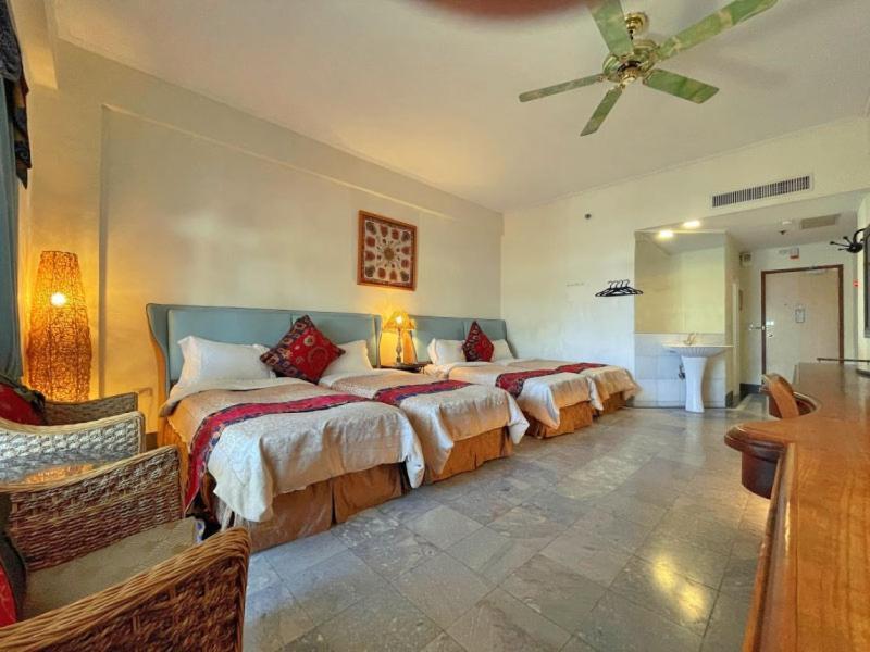 Swan Lake Villa Resort Nanvan Kültér fotó